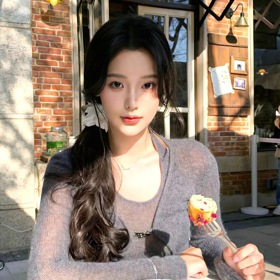 年下狼狗撩得姐姐面红心跳